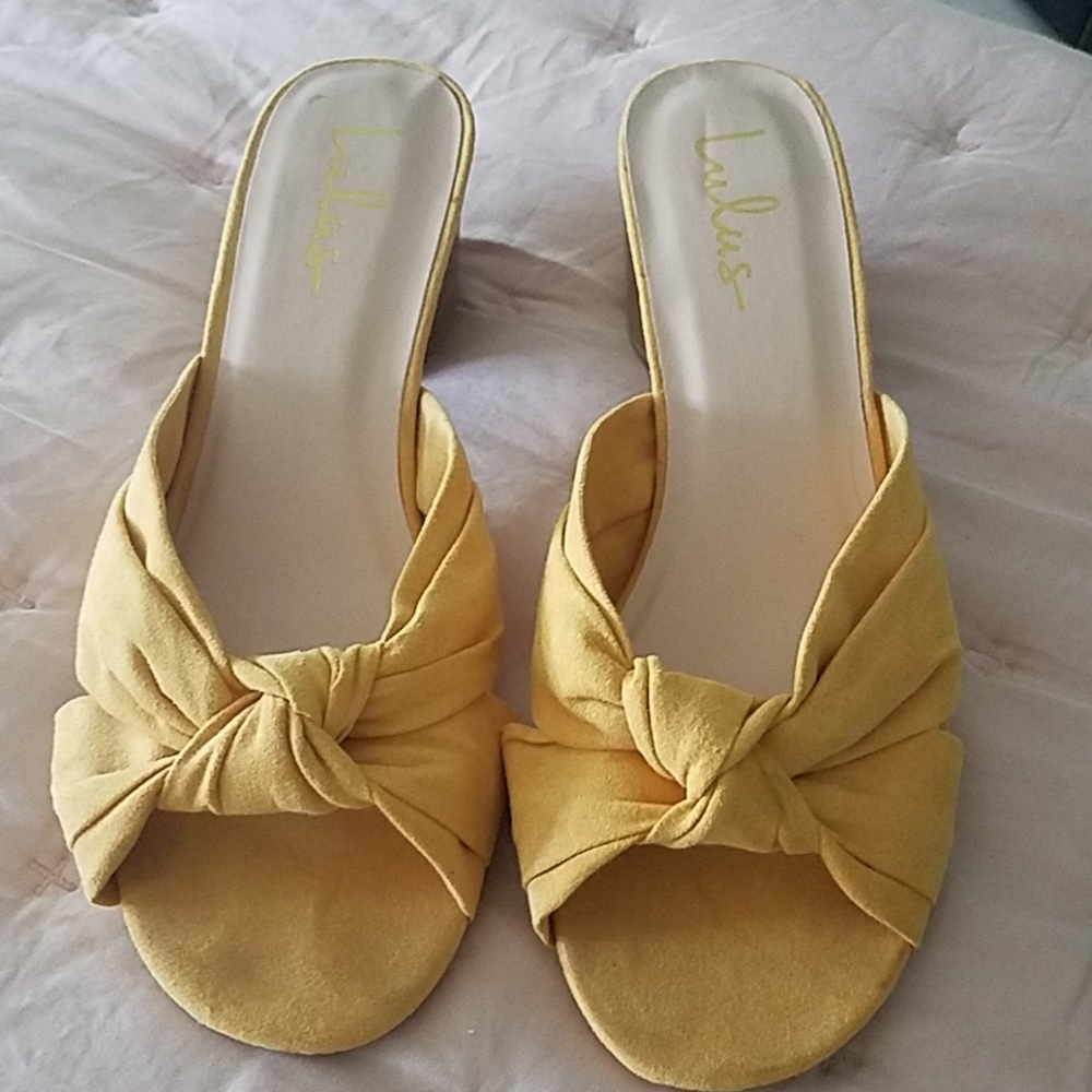 Lulus vendor style Luca size 7.5